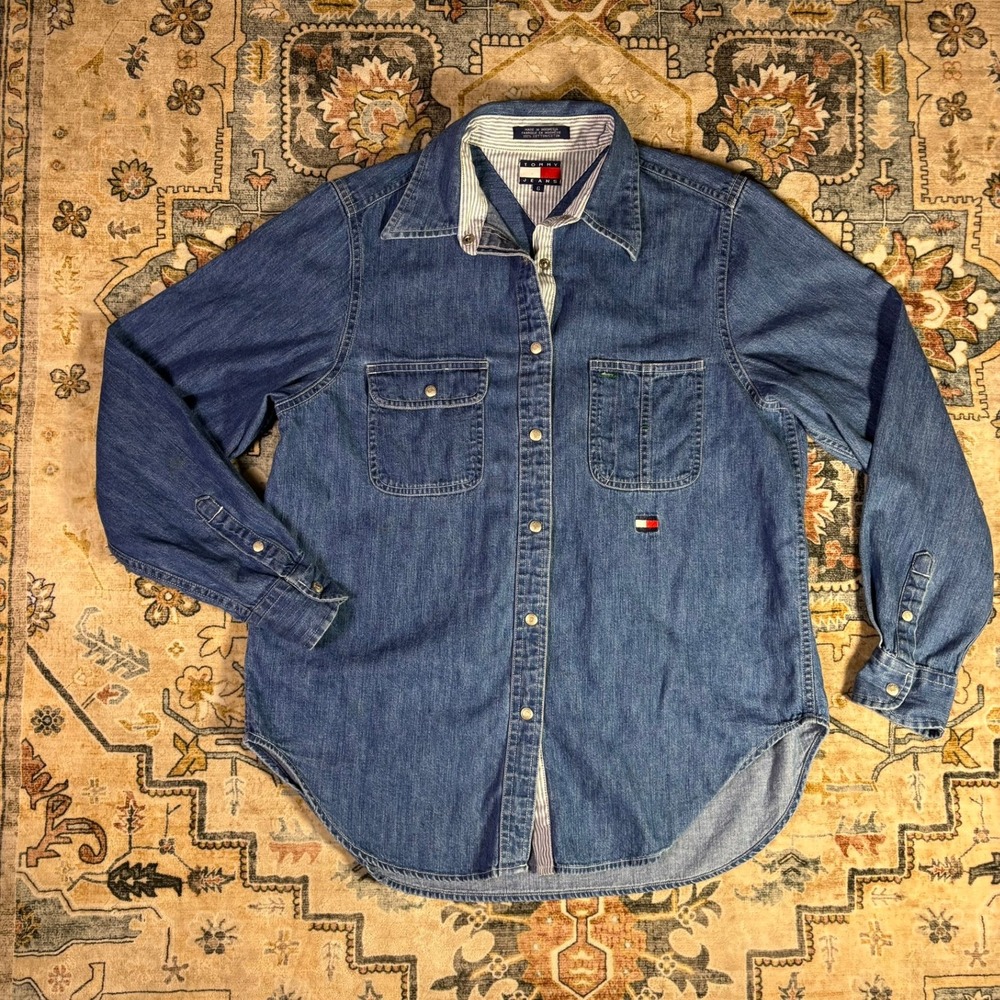 Vintage Tommy Jeans Denim Button Down Shirt Medium Wash Flag Logo Size 6 90s